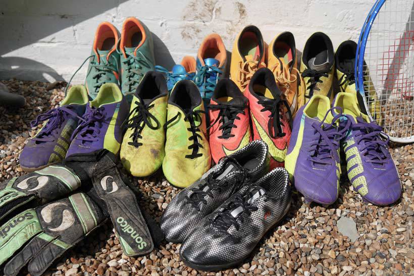 196s football boots